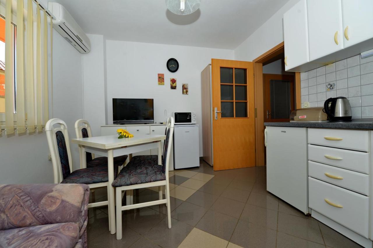Apartments Blaza Božava Zewnętrze zdjęcie