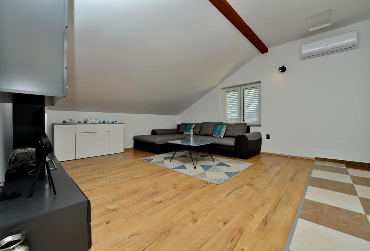 Apartments Blaza Božava Zewnętrze zdjęcie