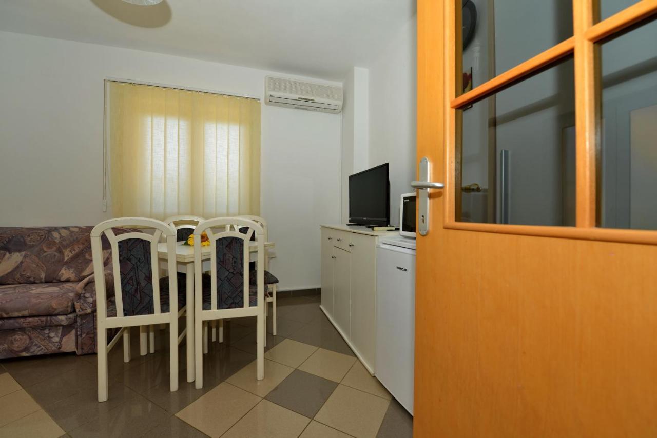 Apartments Blaza Božava Zewnętrze zdjęcie