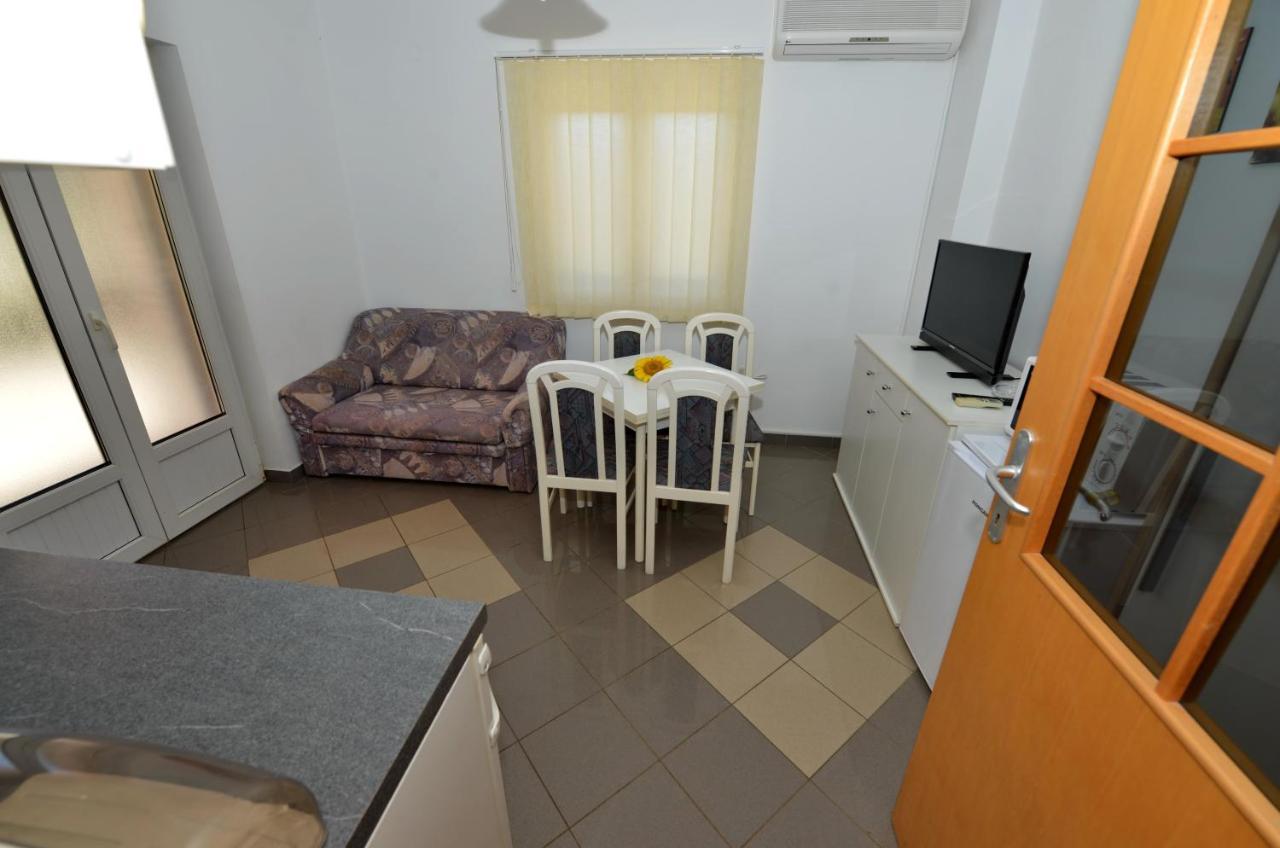 Apartments Blaza Božava Zewnętrze zdjęcie
