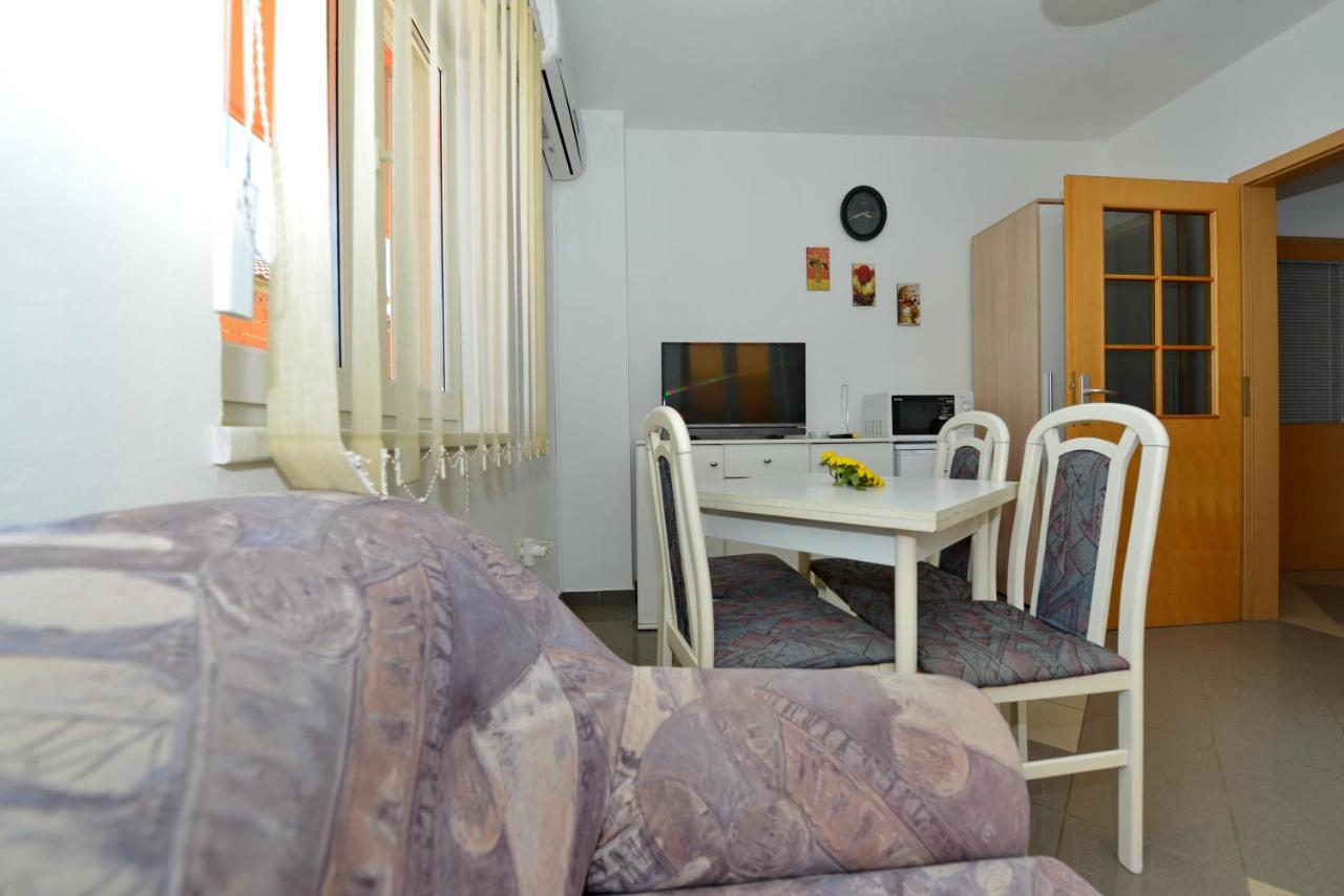 Apartments Blaza Božava Zewnętrze zdjęcie